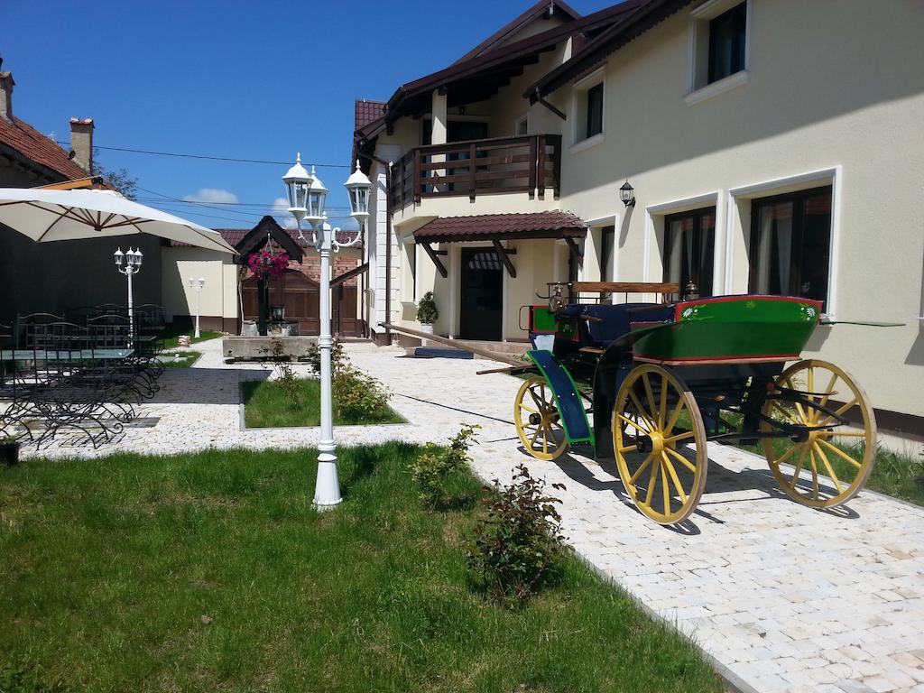 Pensiunea Casa Moga Bucium  Extérieur photo